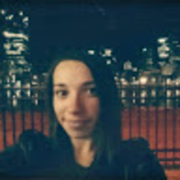 Meet your Posher, Jessica - Picture 1 of 1